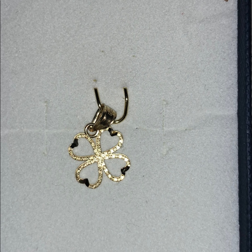 10k pendant 4leaf clover